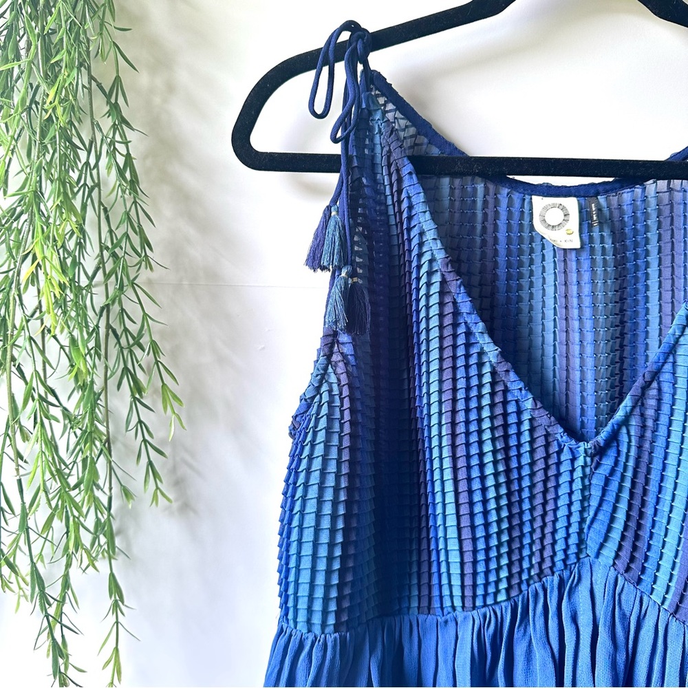 Anthropologie Akemi + Kin Women’s Top Baka Tassel Tank Raw Hem, size M